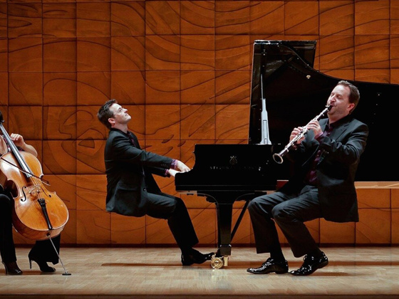 Ensemble Liaison