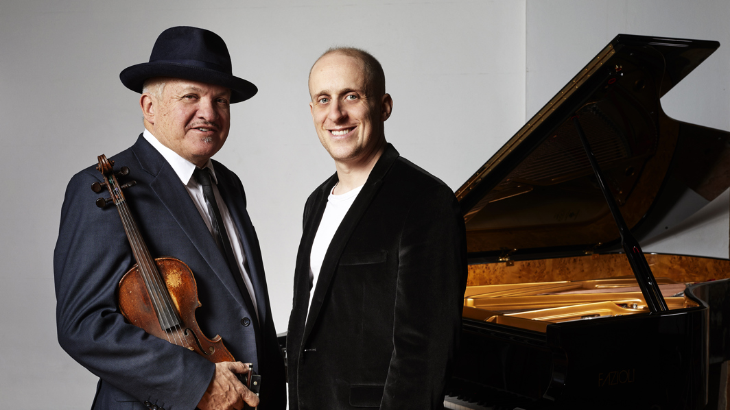 Simon Tedeschi & George Washingmachine